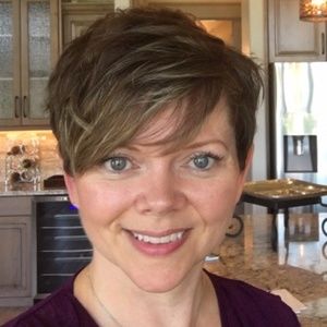 Meet your Posher, Holly